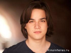 Фото актёра Дэниэл Дзоватто