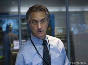 Фото актёра Дэвид Стрэтэйрн