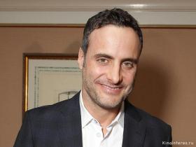 Фото актёра Доминик Фумуса