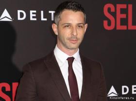 Фото актёра Джереми Стронг