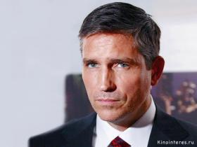 Фото актёра Джеймс Кэвизел