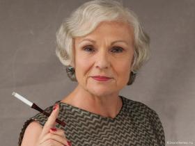 Фото актёра Джули Уолтерс