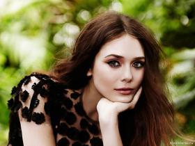 Фото актёра Элизабет Дебики