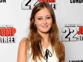 Фото актёра Элла Пернелл