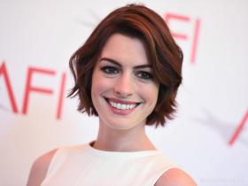 Фото актёра Энн Хэтэуэй