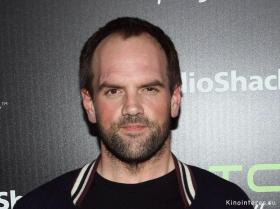 Фото актёра Итан Сапли