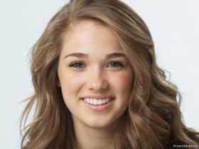 Фото актёра Хейли Лу Ричардсон