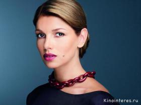 Фото актёра Ксения Буравская