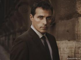 Фото актёра Руфус Сьюэлл