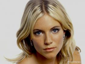 Фото актёра Сиенна Миллер